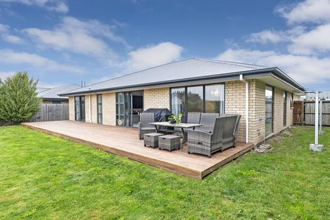 Photo of property in 11 Godwin Grove, Rolleston, 7614