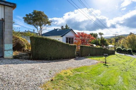 Photo of property in 28 Harrington Street, Lawrence, 9532