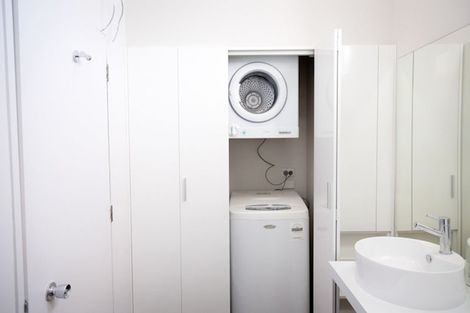 Photo of property in 1/50 City Road, Roslyn, Dunedin, 9010