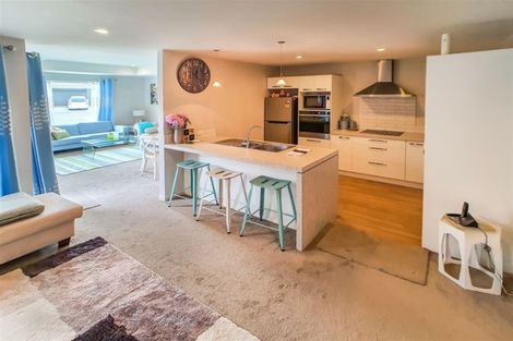 Photo of property in 9 Tangy Loch Lane, Broomfield, Christchurch, 8042