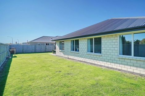 Photo of property in 25 Peak Crescent, Kaiapoi, 7630