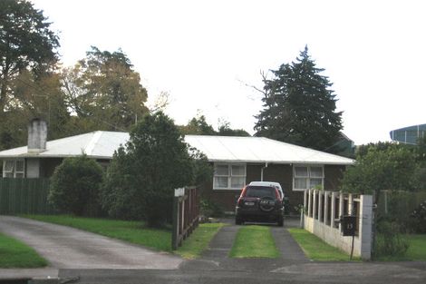 Photo of property in 13 Coletta Lane, Te Atatu South, Auckland, 0610