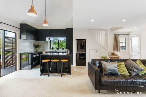 Photo of property in 234 Henderson Valley Road, Henderson, Auckland, 0612