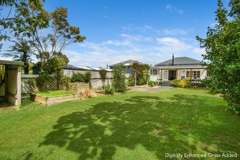 Photo of property in 157 Peel Street, Westport, 7825