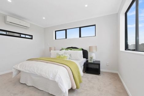 Photo of property in 10 Riroriro Road, Hobsonville, Auckland, 0616