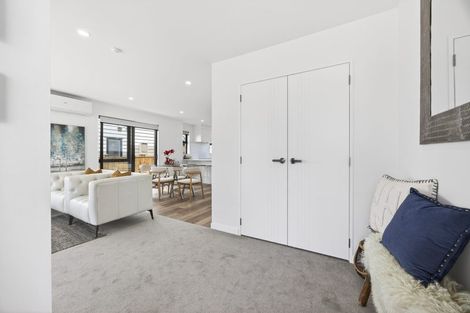 Photo of property in 6 Ballyalton Crescent, Flat Bush, 2019