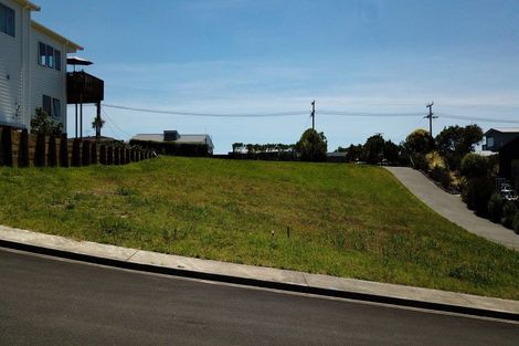 Photo of property in 1100 Cove Road, Langs Beach, 0582