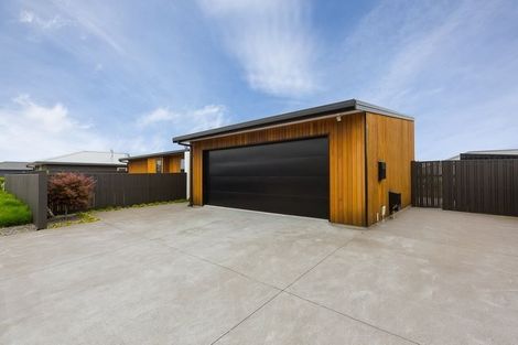 Photo of property in 2 Roy Johns Way, Bell Block, New Plymouth, 4312