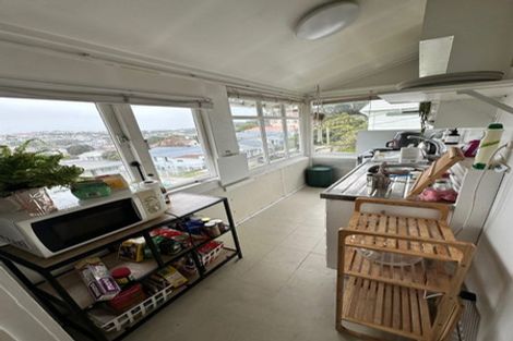 Photo of property in 1/4 Hinau Road, Hataitai, Wellington, 6021