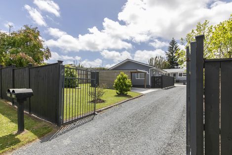 Photo of property in 29 Maude Street, Riverhead, 0820