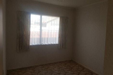 Photo of property in 2/23 Septimus Place, Henderson, Auckland, 0612