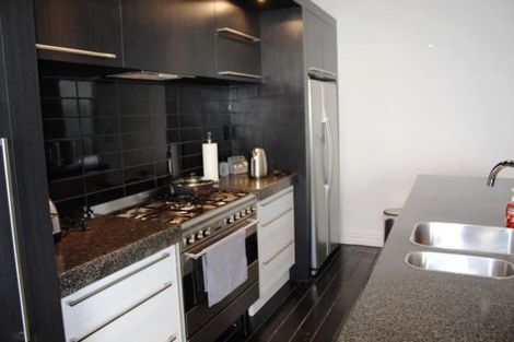 Photo of property in 2/49 Bond Street, Dunedin Central, Dunedin, 9016