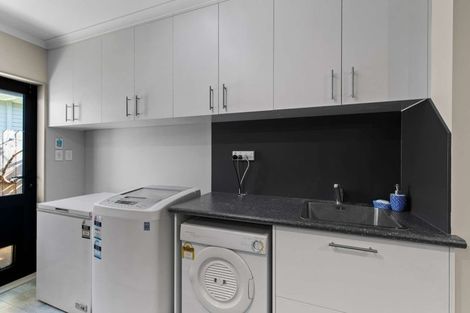 Photo of property in 49g Martyn Street, Waiuku, 2123