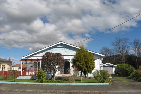 Photo of property in 11 Ruataniwha Street, Waipawa, 4210