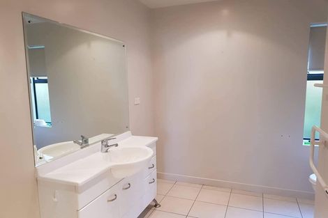 Photo of property in 41 Beulah Avenue, Rothesay Bay, Auckland, 0630