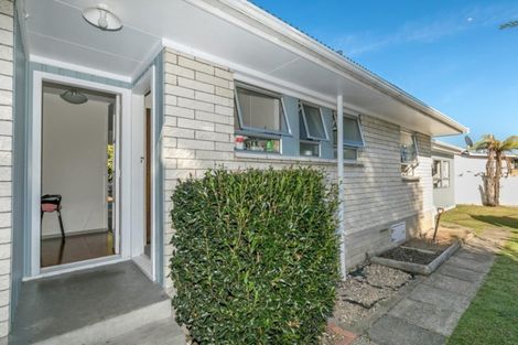 Photo of property in 21 Brookbank Place, Glenview, Hamilton, 3206