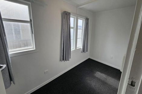 Photo of property in 21 Battiscombe Terrace, Waitara, 4320