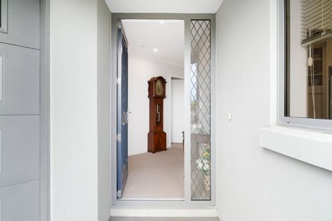 Photo of property in 61 Colombo Street, Cashmere, Christchurch, 8022