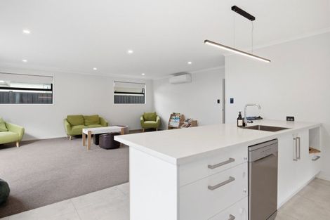 Photo of property in 47 Empire Crescent, Papamoa, 3118