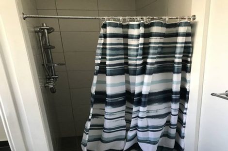 Photo of property in 2/8 James Road, Manurewa, Auckland, 2102