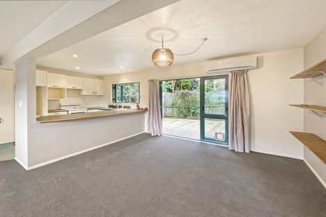 Photo of property in 7 Oak Grove, Mount Cook, Wellington, 6011