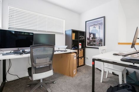 Photo of property in 28 Shah Place, Glen Eden, Auckland, 0602