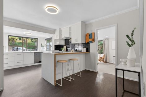 Photo of property in 2 Memorial Drive, Parahaki, Whangarei, 0112