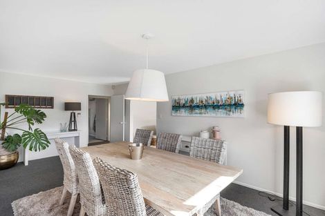 Photo of property in 8 Dulcie Place, Harewood, Christchurch, 8051