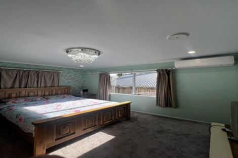 Photo of property in 10 Ambler Avenue, Glen Eden, Auckland, 0602