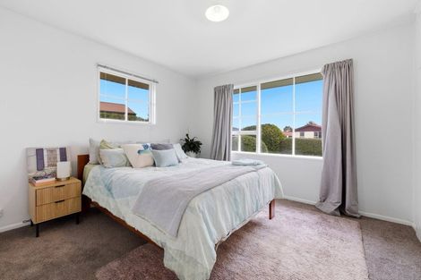 Photo of property in 3 Cowper Place, Avondale, Christchurch, 8061