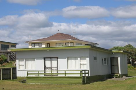 Photo of property in 96 Bway Road, Waihi Beach, 3611