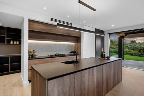Photo of property in 9 Ridgelea Road, Long Bay, 0792