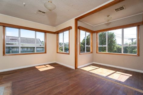 Photo of property in 8 Hindmarsh Street, Johnsonville, Wellington, 6037