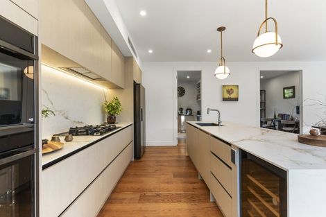 Photo of property in 21 Oscar Road, Greenhithe, Auckland, 0632