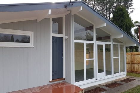 Photo of property in 108 Rathgar Road, Henderson, Auckland, 0610