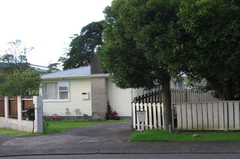 Photo of property in 11 Coletta Lane, Te Atatu South, Auckland, 0610