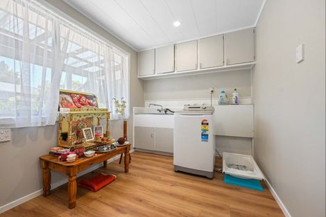 Photo of property in 8 Lorraine Place, Glenview, Hamilton, 3206