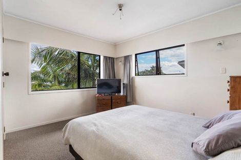 Photo of property in 17 Pinehurst Place, Wattle Downs, Auckland, 2103