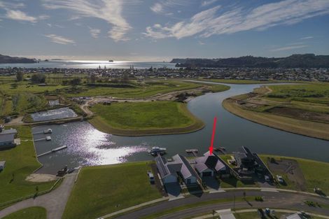 Photo of property in 28 Ngaroma Crescent, Whitianga, 3510