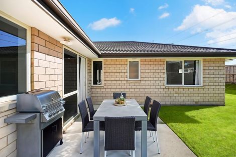 Photo of property in 11 Chancery Close, Hamilton East, Hamilton, 3216