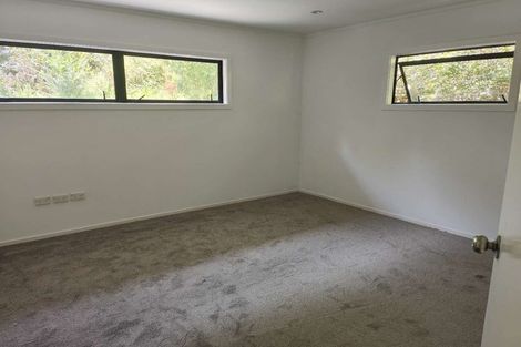 Photo of property in 1008c East Coast Road, Fairview Heights, Auckland, 0630