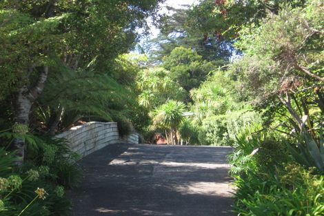 Photo of property in 1/9 Seaton Road, Murrays Bay, Auckland, 0630