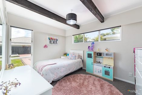 Photo of property in 25 Kopara Grove, Stokes Valley, Lower Hutt, 5019