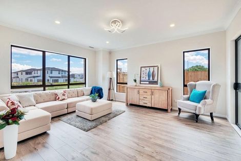 Photo of property in 4 Te Aute Road, Karaka, Papakura, 2113