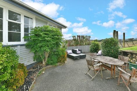 Photo of property in 290 Shanks Road, Helensville, 0875