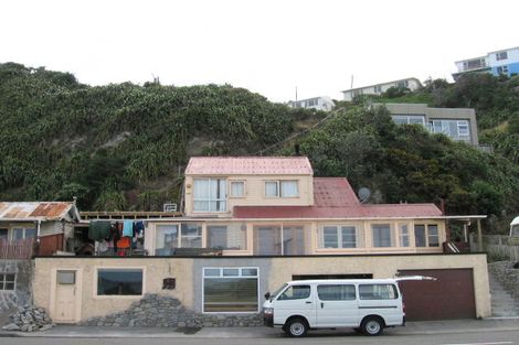 Photo of property in 370 The Esplanade, Island Bay, Wellington, 6023