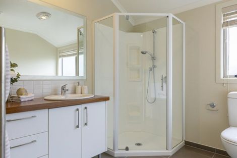 Photo of property in 1/745 Acacia Bay Road, Acacia Bay, Taupo, 3330