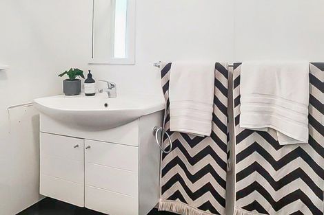 Photo of property in 10 Rira Street, Marton, 4710