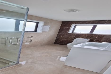 Photo of property in 2b Glenvil Lane, Te Atatu Peninsula, Auckland, 0610