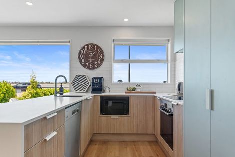 Photo of property in 1/47 Beachville Road, Redcliffs, Christchurch, 8081